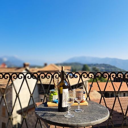 Appartamento Storico Con Giardino Soleggiato - B&B Via Rinaldi Arto Centonara Εξωτερικό φωτογραφία